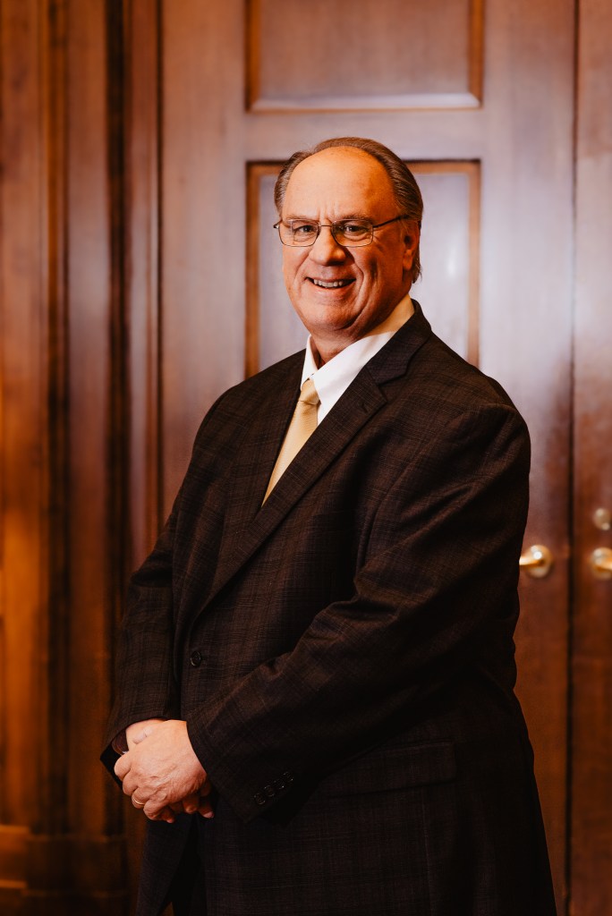 professional lawyer headshots at the union club in cleveland
