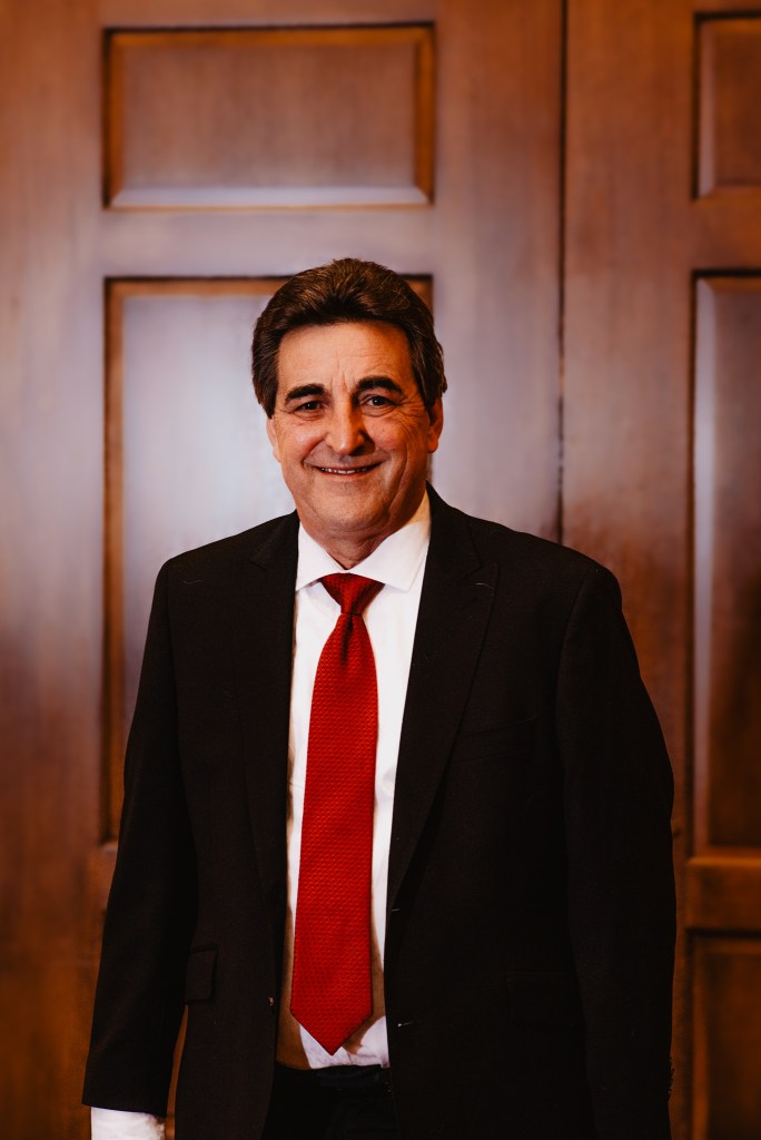 professional lawyer headshots at the union club in cleveland