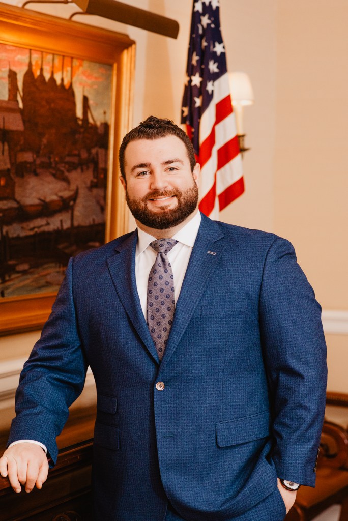 professional lawyer headshots at the union club in cleveland