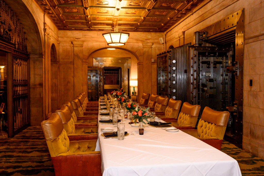 Intimate Reception at The Marble&nbsp;Room